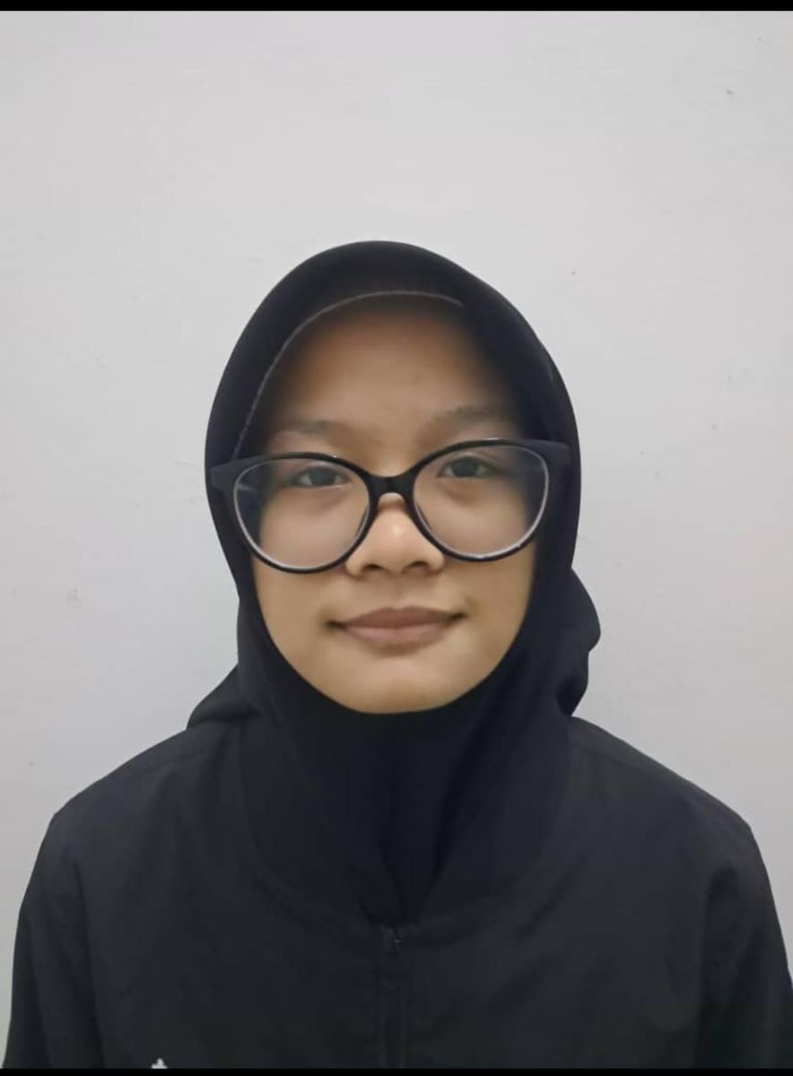 Ainul Fikri, Aqilah Husna