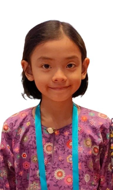 Nik Ahmad Farouqi, Nik Aimee Camilla