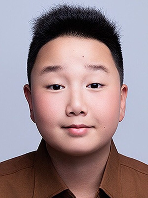 Hu, Yixiao